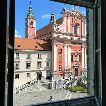 Triple Bridge Apartman Ljubljana