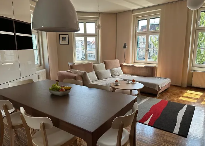 Triple Bridge Apartament *